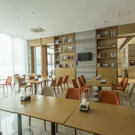 City Comfort Inn