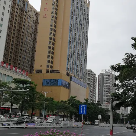 Guigang Hour Light Apartment