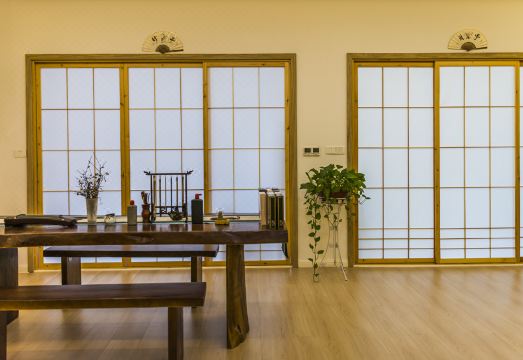 5. 진산 인터내셔널..