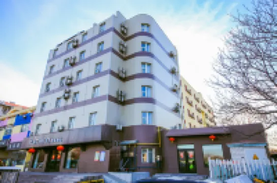 Homeinn · neo Jinan Daming Lake Chaoran Tower Hotels near Daming Lake Scenic Area