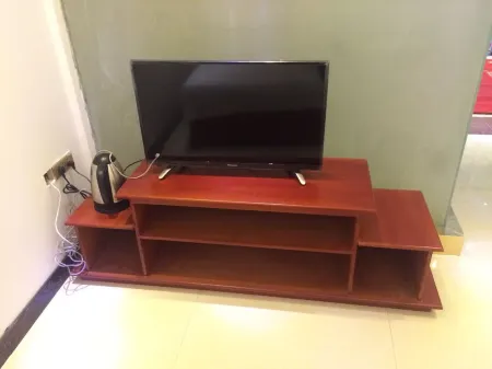 Gangu Leyuan Hotel Отели рядом с достопримечательностью «Tomb of Jiang Wei»