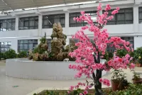 Ziruisheng Hotel