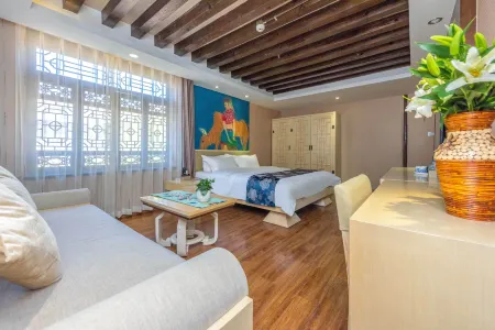Lijiang Qupin Life Inn (East Gate Branch of Shuhe Ancient Town)