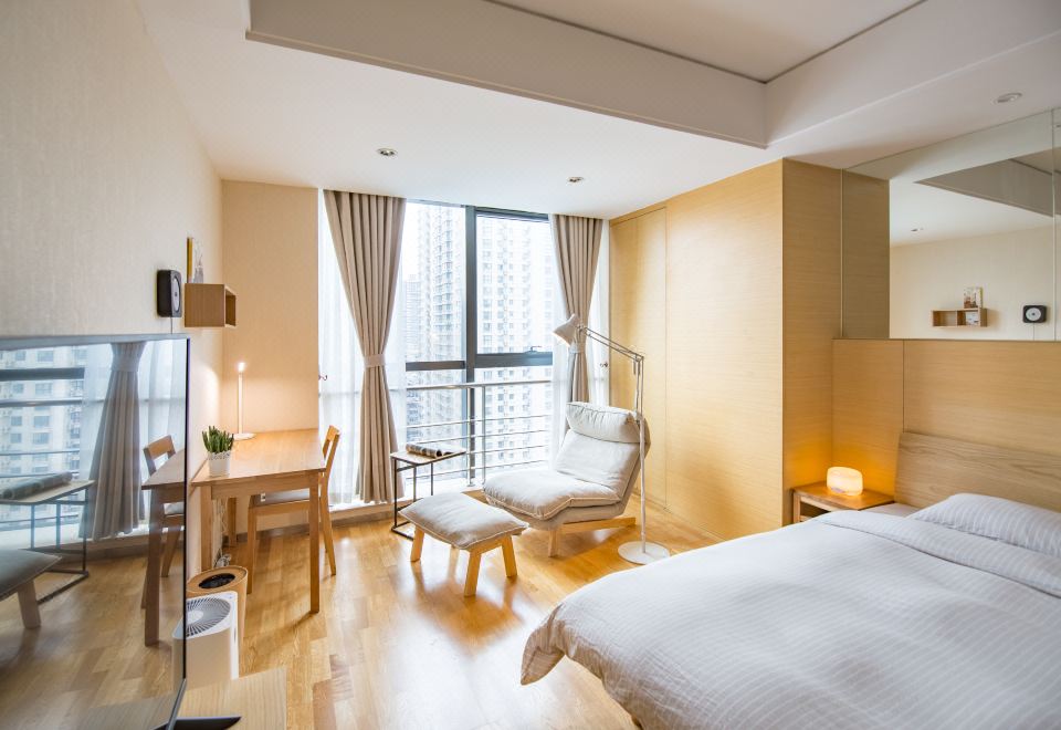G-box Service Apartment - Housity