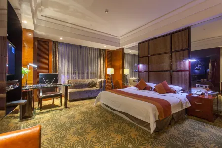 Bali Resort & Hotel Отели рядом с достопримечательностью «Gulou Culture Square»