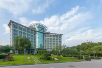 Hampton by Hilton Wuhan Tianhe Airport East Hotels near Baodaxiang Shopping for Kids (Wuhan Aolai Branch)