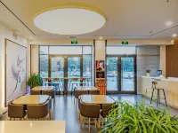 7 Days Premium Hotel (Linyi Economic and Technological Development Zone Evergrande Cinema)