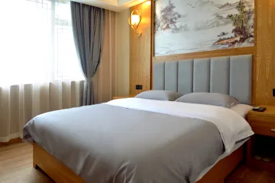 Emeishan Lei Dongping Piaoxiang Hotel Hotel di Leidongping-Golden Top