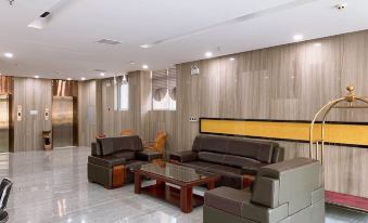 Liangqi Hotel (Zhaoling District Government Store, Luohe City)