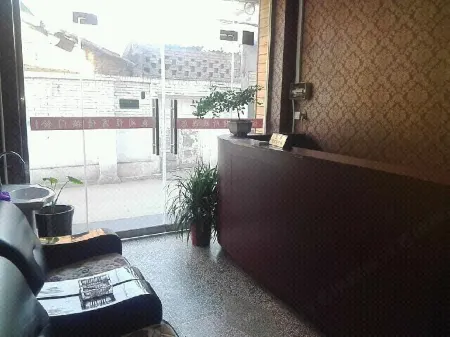 Weinan Jiayuan Guest House Отели рядом со станцией Weinan Railway Station