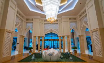 Xinjiang Heavenly Holy Spring Resort Hotel