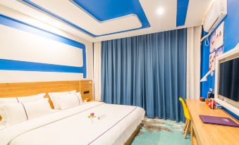 CLOUDS Hotel (Yongsheng)