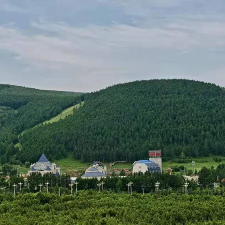 Aer Yurong International Hotel