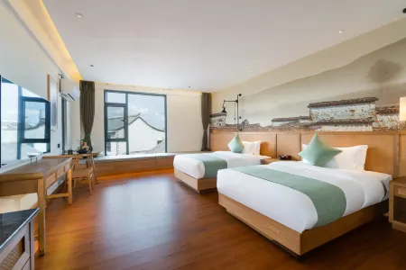 Shude hall Inn in Jianshui