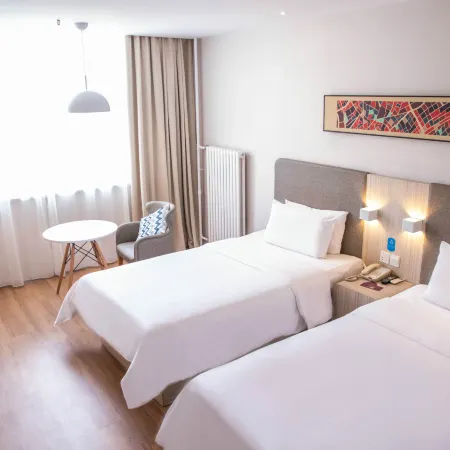 HanTing Hotel (Xinxiang Pingyuan Road)