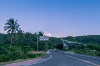 Happy Time Youth's Party Resort Hotel Hotels near Shen Zhou Peninsula