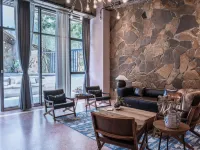 Yunfuli Yunsu·Emeishan Yunshuiju Private Hot Spring B&B Hotels in Emeishan City