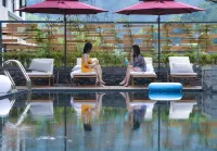 Yunshang Huaxi Holiday Hotel - สระว่ายน้ำแบบอินฟินิตี้
