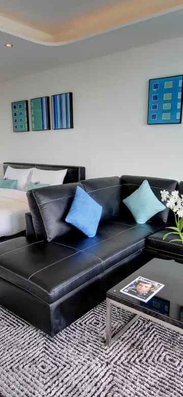 สตูดิโอ, วิวทะเลบางส่วน