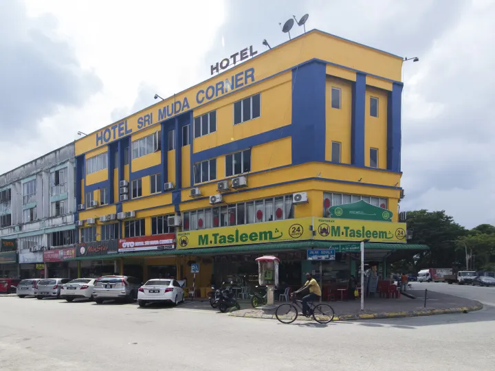 Super OYO 882 Hotel Sri Muda Corner Sdn Bhd