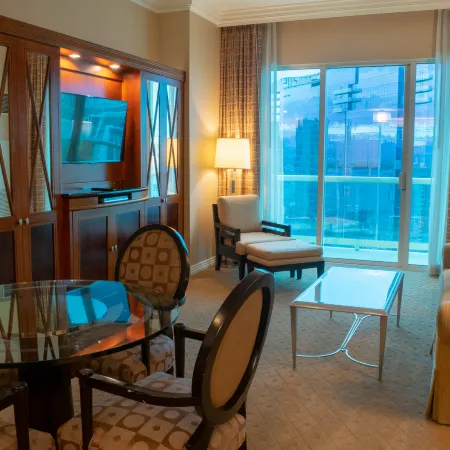 The Signature at MGM Grand (All Suites) Отели рядом с достопримечательностью «Арена Кокс»