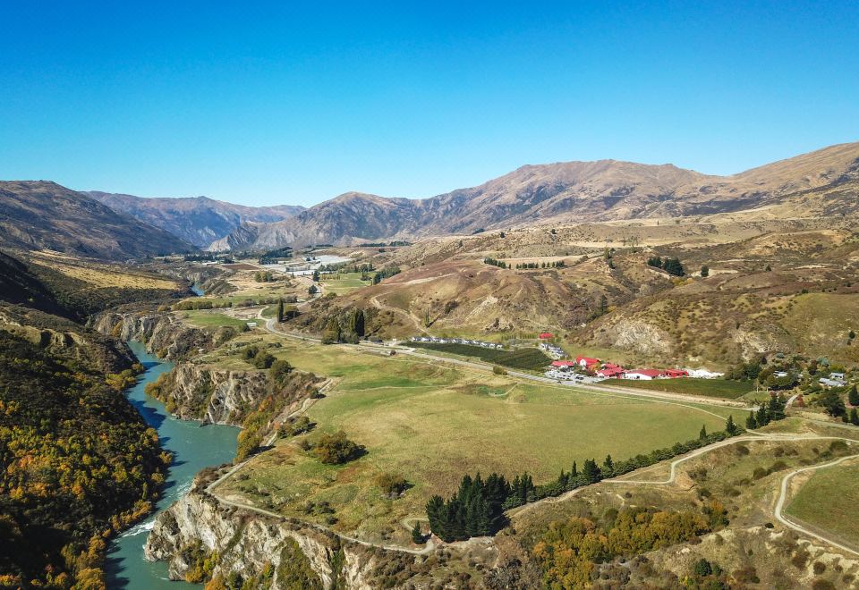 Valley Lodge and Spa Over view