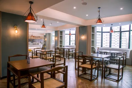 Yangmei Enjoy Hotels Отели рядом с достопримечательностью «Jieyang City God Temple»