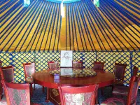 Dongwuqi Melintala Yurts Hotel - 2 ดาว
