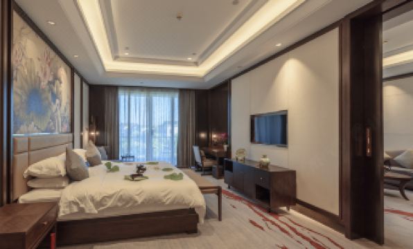Caoejiang Yacht Resort Hotel