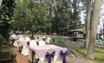 Qinzhou White Dolphin Resort