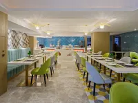 K-House Hotel(Guangzhou Railway Station Subway Station & Baima Garment Market Branch) Hotels near Zhenhai Tower