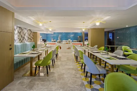 Kaigaosi Hotel (Guangzhou Railway Station Subway Station Baima Clothing City) Отели рядом с достопримечательностью «Baiyunshan Mingzhulou»