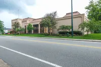 Baymont by Wyndham Williamsburg Отели в г. Вильямсбург