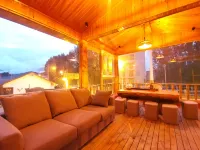 Xiaobai's Home Theme Inn
