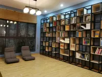 Zuowang Jiangcun Hotel