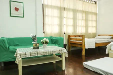 Deng Ba Hostel Bangkok
