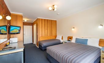 Torquay Tropicana Motel