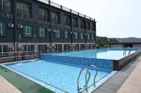 Cenang View Hotel - ที่มีสระว่ายน้ำ