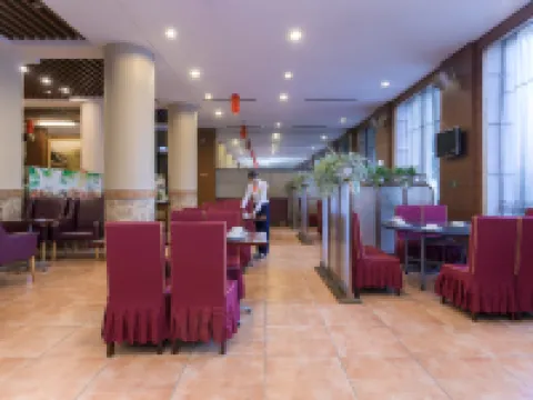 Vienna International Hotel(Xiangyang's Wanda Plaza train station) Hotels in Xiangyang