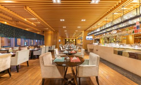 Dorsett Wuhan（walking street) - Housity