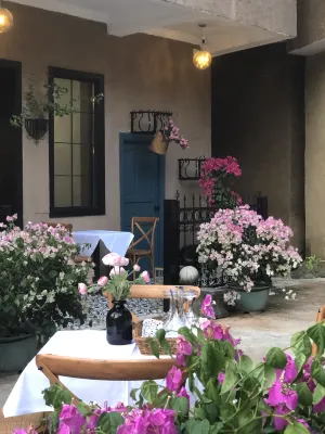 Xingyi Yunshang Garden Homestay (Wanfenglin Xiangchou Market)