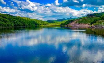 Hot Spring Ski Resort