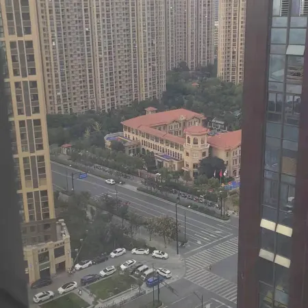 Golden Stone Business Hotel