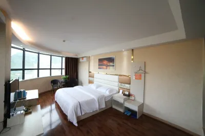 Xingyi Xiangyi Hotel Hotels in Xingyi Railway Station