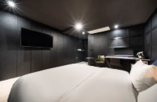 Stay Month Hotel - С баром