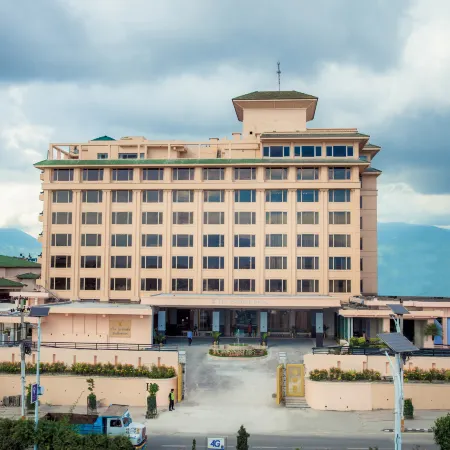 The Everest Hotel