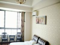 蚌埠胜境主题酒店万达公寓店 - 休闲风格大床房