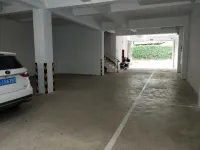 景東錦英商務飯店 步力寶智能穿戴科技館（景川路店）附近的飯店