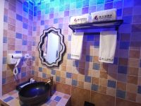 海螺沟海之吻酒店 - 温馨邂逅双床房