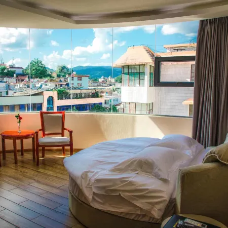 Hotels in Xuanxuan, Mangla